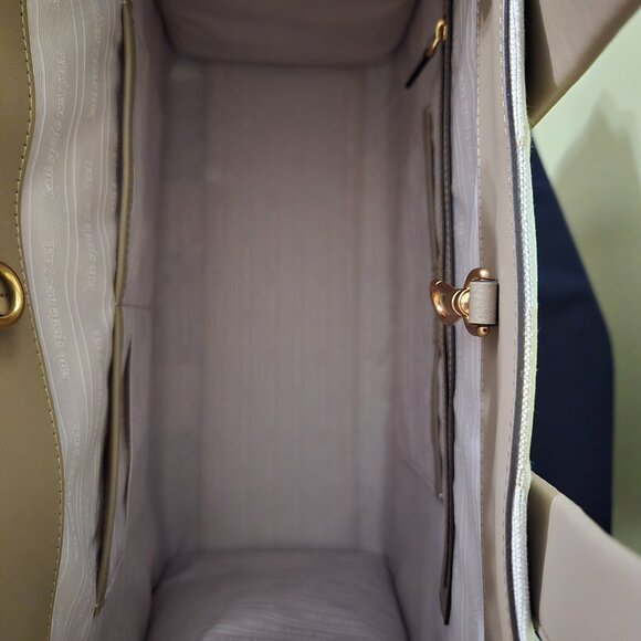 KATE SPADE Oversized Spade Flower Jacquard Stripe Manhattan Large Tote (New) - Picture 7 of 10